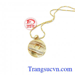 Bộ dây chuyền luôn là món đồ trang sức được phái nữ yêu thích