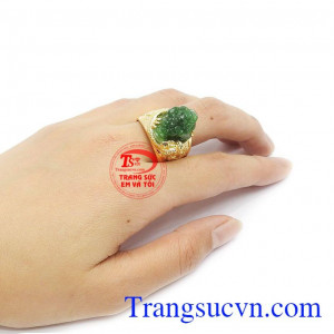 Rồng mang ý nghĩa của sự cao sang, quyền quý, Thiềm thừ mang đến sự may mắn, hút tài lộc và thịnh vượng. Đây chính là sản phẩm hoàn hảo cho phái mạnh.