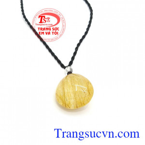 Dây đeo thạch anh tóc vàng cao cấp là sản phẩm thạch anh tóc với các sợi rutin màu vàng óng