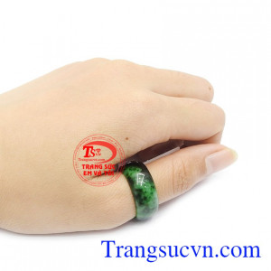 Ngọc cẩm thạch thiên nhiên hợp phong thủy