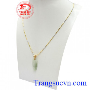 Đối với học sinh, sinh viên, người đang đi học, đeo ngọc thiền trên người có thể làm cho tinh thần phấn chấn, gia tăng ý chí, sự chăm chỉ và phấn đấu để đạt vị trí cao, và có chí hướng trong học tập, nghiên cứu, không ngừng tiến bộ