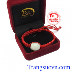 Ngọc cẩm thạch thiên nhiên giúp tập trung trí tuệ, tinh thần hăng hái để hoàn thành tốt mọi công việc