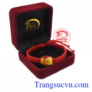 Ngọc cẩm thạch mang đến nguồn năng lượng dồi dào giúp bạn tràn đầy năng lượng và tinh thần lạc quan