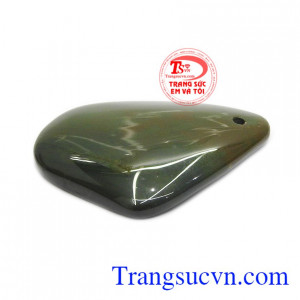 Đồ trang sức làm từ đá Canxedon còn hỗ trợ cho những người dễ bị kích động, trầm cảm.