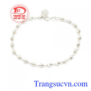 Lắc bạc đẹp thời trang món quà ý nghĩa dành tặng bạn nữ