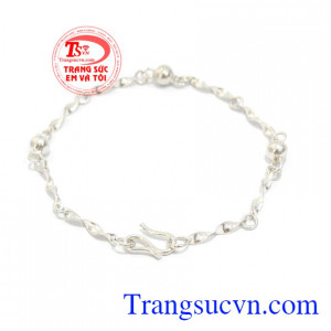 Lắc tay bạc dành cho nữ