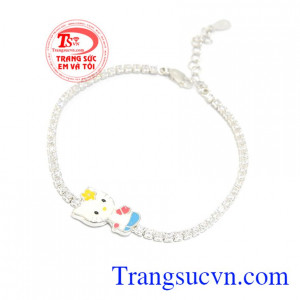Lắc bạc helo kitty là sản phẩm được thiết kế xinh xắn, dễ thương