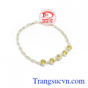 Lắc Tay Đính Đá Vàng Sang Trọng thời trang và tinh tế