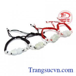 Chính vì vậy các sản phẩm được chế tác hình tỳ hưu luôn được các chị em yêu thích.