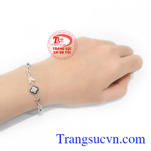 Lắc tay thương hiệu Em và Tôi uy tín, chất lượng, chế tác theo yêu cầu