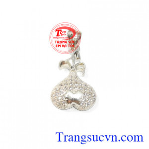 Mặt dây chuyền bạc đẹp