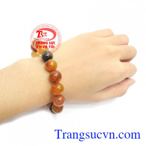 Chuỗi thạch anh tóc đại cát mang ý nghĩa phong thủy đem lại nhiều may mắn