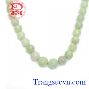 Chuỗi cổ ngọc cẩm thạch may mắn là món quà dành tặng các bà, các mẹ