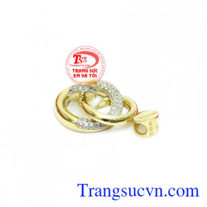 Mặt dây đinh nhập khẩu Hàn Quốc là một thiết kế mới độc đáo đầy tính sáng tạo