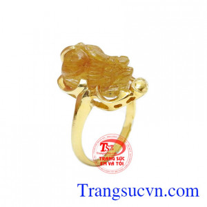 Nhẫn nữ tỳ hưu thạch anh tài lộc