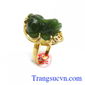 Tỳ hưu là linh vật giải trừ tà khí, chiêu tài lộc, công danh, mang lại cuộc sống viên mãn cho chủ nhân.