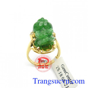 Tỳ hưu là linh vật được ưa chuộng bậc nhất trong phong thủy bởi khả năng chiêu tài lộc, công danh, mang lại bình an và hạnh phúc cho chủ nhân