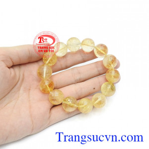 Sản phẩm mang màu sắc tươi sáng, phù hợp với nhiều lứa tuổi.