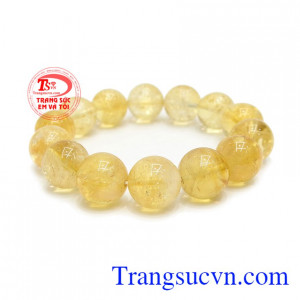 Chuỗi tay thạch anh vàng may mắn 14 ly hợp phong thủy, giúp người đeo luôn gặp may mắn và thịnh vượng.