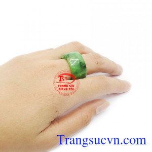 Sản phẩm hợp phong thủy, không phân biệt mệnh