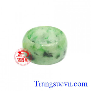 Ngọc cẩm thạch thiên nhiên hợp phong thủy