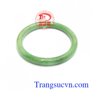 Vòng tay cẩm thạch
