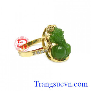 Ngọc cẩm thạch thiên nhiên chế tác hình tỳ hưu tinh tế và đẹp mắt.