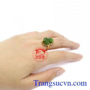 Sản phẩm phù hợp với tất cả các mệnh, bảo hành uy tín, giao hàng toàn quốc.