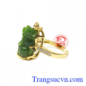 Tỳ hưu cẩm thạch luôn là lựa chọn hàng đầu của các chị em.