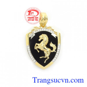Mặt Dây Nam 10k Mạnh Mẽ chế tác hình ngựa độc đáo, tinh xảo