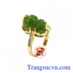 Nhẫn tỳ hưu nephrite may mắn
