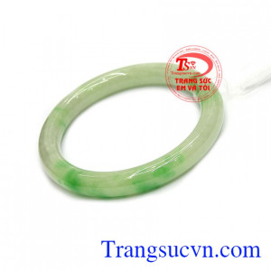 Sản phẩm vòng ngọc cẩm thạch thiên nhiên