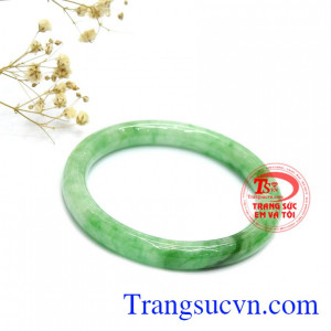 Vòng ngọc cẩm thạch thiên nhiên