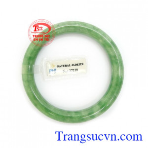 Vòng tay ngọc cẩm thạch thiên nhiên cao cấp, uy tín và chất lượng
