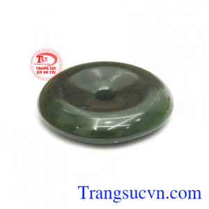 Sản phẩm có thể kết hợp cùng vàng và bạc để đảm bảo bền đẹp.