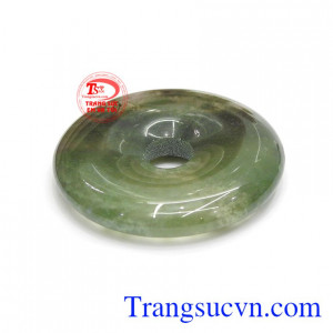 Mặt đồng xu có thể kết hợp cùng bạc và vàng để làm mặt dây.
