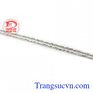 Dây Chuyền Nữ Ý 10k Đẳng Cấp với kiểu chế tác dây chuyền bện 10K vàng trắng tạo nên chiếc dây chuyền vô cùng hoàn hảo tôn lên sự dịu dàng, cá tính, phong cách phái đẹp