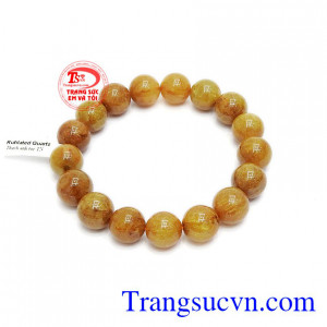 Chuỗi tay thạch anh tóc 12 ly rất tiện dụng, đẹp và hợp mệnh. 