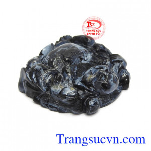 Sản phẩm có thể kết hợp cùng vàng hoặc bạc để làm mặt dây bền đẹp.