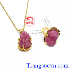 Sản phẩm có giấy kiểm định đá quý.