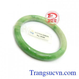 Vòng ngọc tròn đẹp