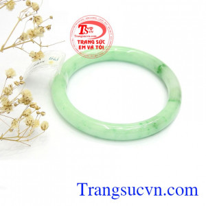 Vòng cẩm thạch vân là sản phẩm ngọc cẩm thạch mang lại nhiều may mắn, sức khỏe cho người đeo. Đá cẩm thạch là một trong những dòng đá quý rất được ưa chuộng tại các khu vực phương đông. Vòng cẩm thạch vân, giao hàng nhanh trên toàn quốc.