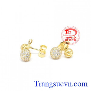 hoa tai vàng tây tinh tế và đẳng cấp, bông tai vàng Hoa tai vàng Dio đôi. Hoa tai vàng Dio đôi