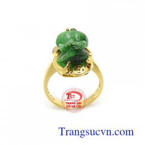 Nhẫn Nữ Tỳ Hưu Ngọc Tài Lộc đẹp thiết kế tinh tế, sang trọng. Tỳ hưu là linh vật giữ của, hút tài lộc giúp gia chủ được thịnh vượng và giàu có