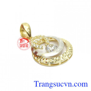 Sản phẩm kết hợp từ vàng màu và vàng trắng.