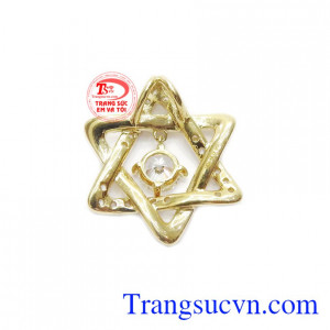 Mặt dây Hàn Quốc ngôi sao được thiết kế vô cùng độc đáo.