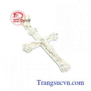 Mang Mặt Dây Thánh Giá Bạc Tinh Xảo bên người sẽ mang lại nhiều bình an và may mắn