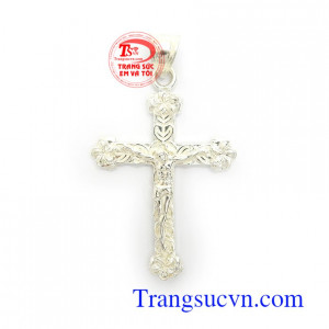 Mặt Dây Thánh Giá Bạc Tinh Xảo chạm khắc sắc nét, đeo hợp nhiều loại dây chuyền khác nhau
