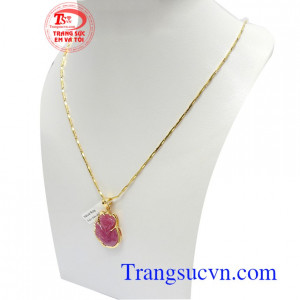 Sở hữu một mặt dây chuyền Hồ Ly sẽ mang lại may mắn trong đường tình duyên, sự khôn khéo trong giao tiếp và ứng xử trong cuộc sống. Bộ Dây Nữ Hồ Ly Quyền Lực