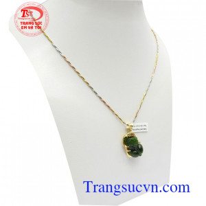 ộ Dây Tỳ Hưu Thịnh Vượng là linh vật có tác dụng giải trừ tà khí, chiêu tài lộc, hút của cải, mang lại bình an và may mắn cho người đeo